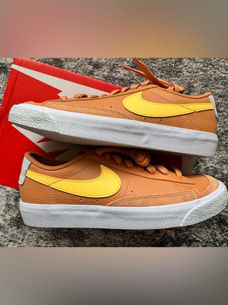 Nike Blazer Low 77 Size 5 Youth Brand New